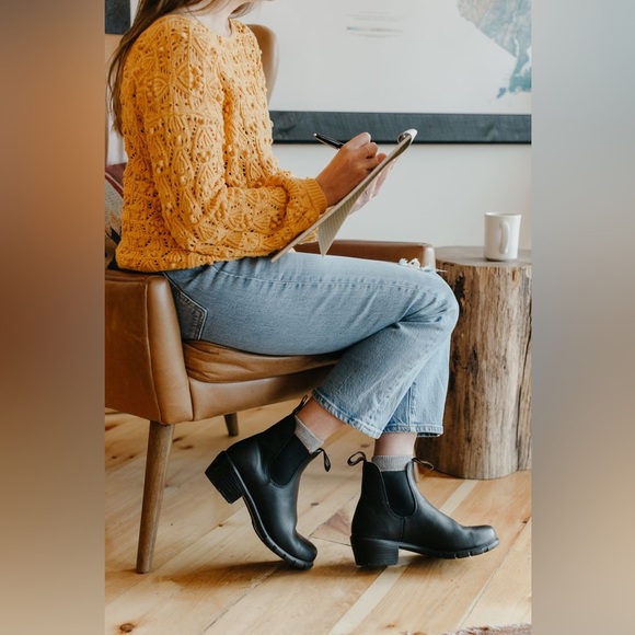 Blundstones women’s heeled boots size 9 black - Picture 3 of 8